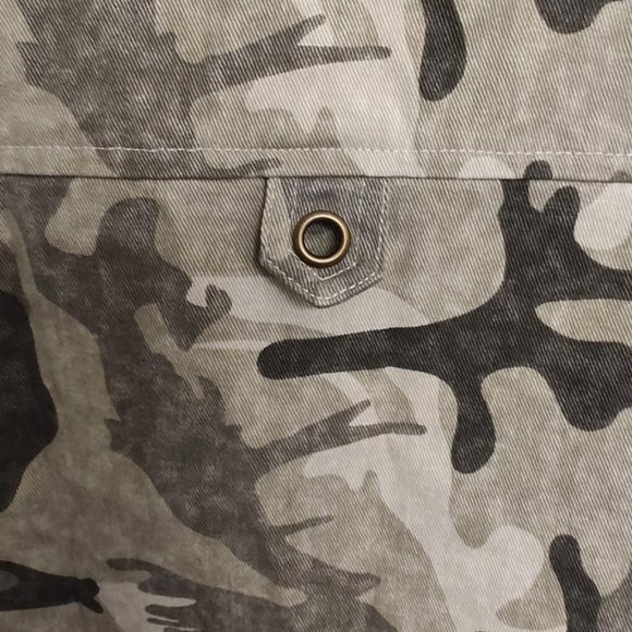 Grey camo mock neck jacket nwt - Picture 5 of 10